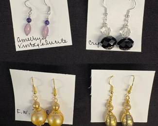 EHE160 Myrna Lee Chang Amethyst Vintage Lucite, Black Crystal, FW Pearl, Vintage Bead Earrings.