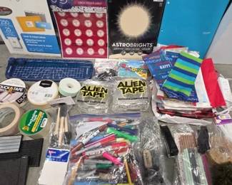 EHE083 - Assortment of Office Supplies 