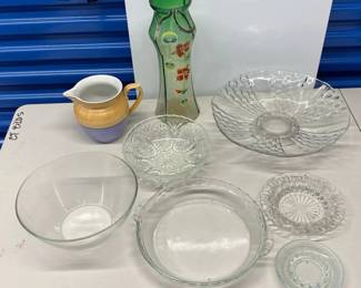 EHE327 - Lot of Beautiful Vintage Crystal Cut Glassware, Pyrex, Ashtrays & More