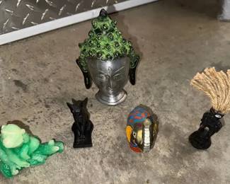 EHE049 - Multi lot of sculpted religious/historical/cultural miniature figures including Hawaiian