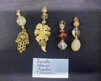 EHE123 - Myrna Lee Chang Lucite Glaze Agate Pendant 