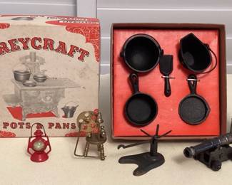 EHE403 Vintage Mini Metal Pots & Pans, Pencil Sharpeners & Other Items