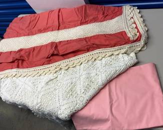 EHE332 - Vintage Handmade String Crochet Queen Bedspreads, Linen and More