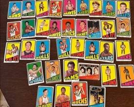 EHE413 Assorted Vintage Basketball Trading/Collectible Cards