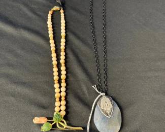 EHE179 Myrna Lee Chang Handcrafted Necklace and Pendant