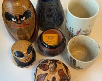 EHE061 - Multi lot of pottery and other handcrafted figures 