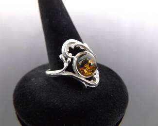 .925 Sterling Silver Amber Cabochon Ring Size 8
