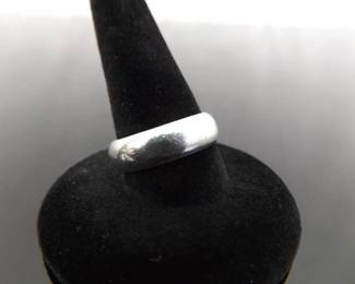.925 Sterling Silver Band Ring Size 6.5
