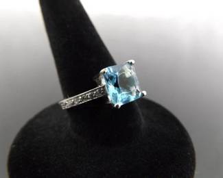.925 Sterling Silver Topaz Crystal Ring Size 5.5

