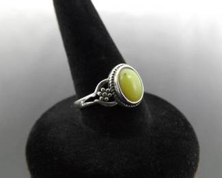 .925 Sterling Silver Jade Cabochon Ring Size 6.25

