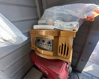 vintage radio and record player 