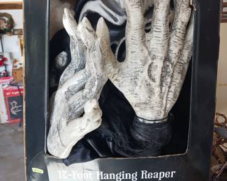 17' Tall Reaper
