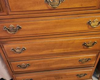 Vintage Traditional Style Highboy Dresser by Stanley. 
