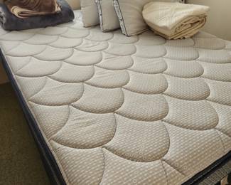 Double Mattress/Box Spring. 