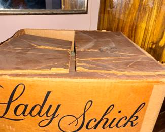 Lady chick consolette hair dryer '60s complete with appliance