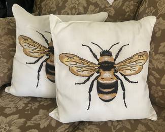 Throw pillows 