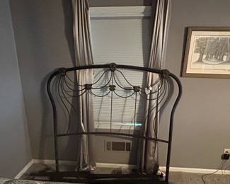 Queen headboard and rails.  Nice!