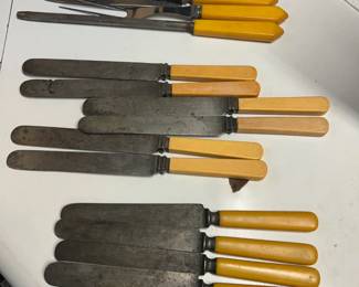 Bakelight handled steak carving knife sets.