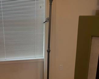 5 StainedGlassDragonfly70TallTiffanyStyledFloorLamp