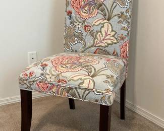 78 FloralOccasionalAccentChair