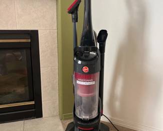 110 HooverWindTunnelVacuumCleaner
