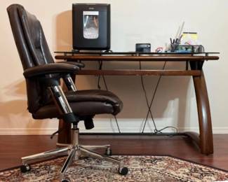 29 OfficeDeskChairandSuppliesLot