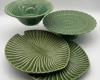 85 GreenPortuguesePotteryFeaturingOlfaireBordalloPinheiroPieces