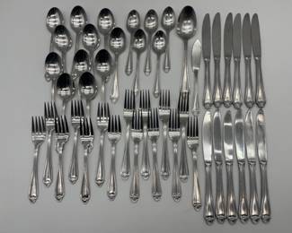 93 PfaltzgrafffBiscaynePatternStainlessFlatware45PieceSet