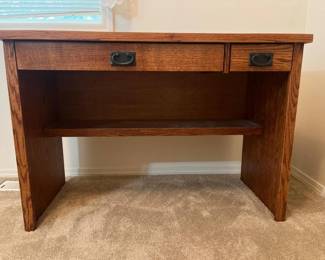 106 MahoganyStyleFinishDesk