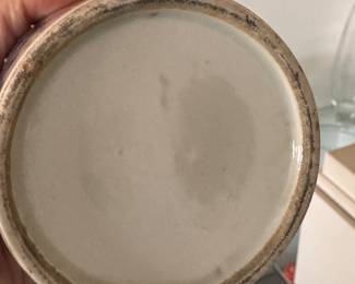 Chinese Porcelain Brush Pot, Late Qing to Early Republic Period. Hand-Decorated with Traditional Scholar Motifs. Measures 5" H. Photo 2 of 2. 