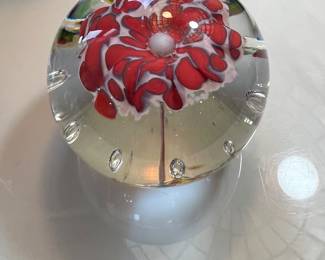 Vintage Art Glass Flower Paperweight. 