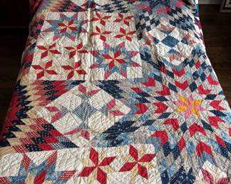 Roper Star Pattern Quilt. 