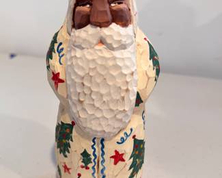 Folk Art Santa Hand-Made by American Carver, Jen Frank (Wisconsin). Photo 1 of 2.  