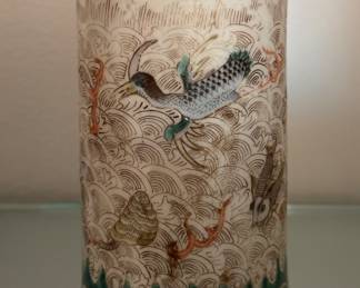 Chinese Porcelain Brush Pot, Late Qing to Early Republic Period. Hand-Decorated with Traditional Scholar Motifs. Measures 5" H. Photo 1 of 4. 
