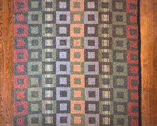 Graphic Flat Weave 5' x 7' Rug. 