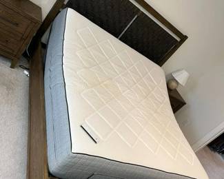 216 Innova Adjustable Base King Bed