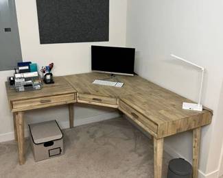 216 Living Spaces Allen Corner Desk