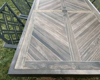 216 Nuu Garden Outdoor Patio Tabletop Detail