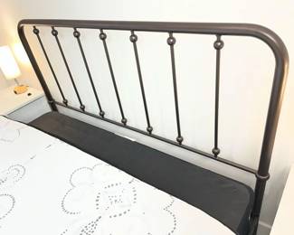 216 Modern Metal Queen Headboard Detail