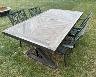 216 Nuu Garden Outdoor Patio Table