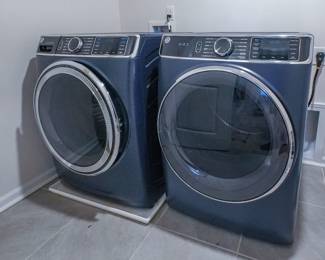 GE washer and dryer set. Only 1 year old.
$600 each