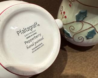 Pfaltzgraff Pepperberry Holly and Berry Ceramic Mugs 