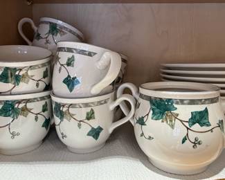 Keltcraft by Noritake Ivy Lane Porcelain Dinnerware Set 