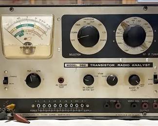 BK Vintage Transistor Radio Analyst