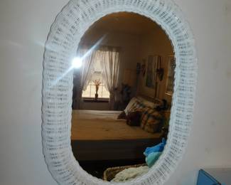 WICKER MIRROR