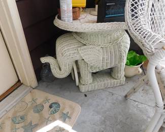 VINTAGE WICKER ELEPHANT TABLE