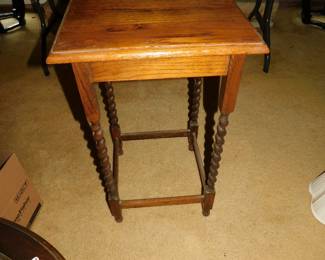 VINTAGE JENNY LIND TABLE