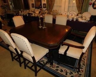 ANTIQUE JACOBEAN BURL WALNUT DINING TABLE WITH 6  UPHOLSTERED CHAIRS & 2 LEAVES