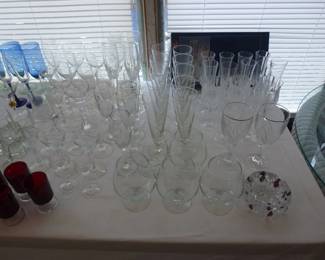 VINTAGE GLASSWARE