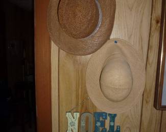 HATS & KEY RACK
